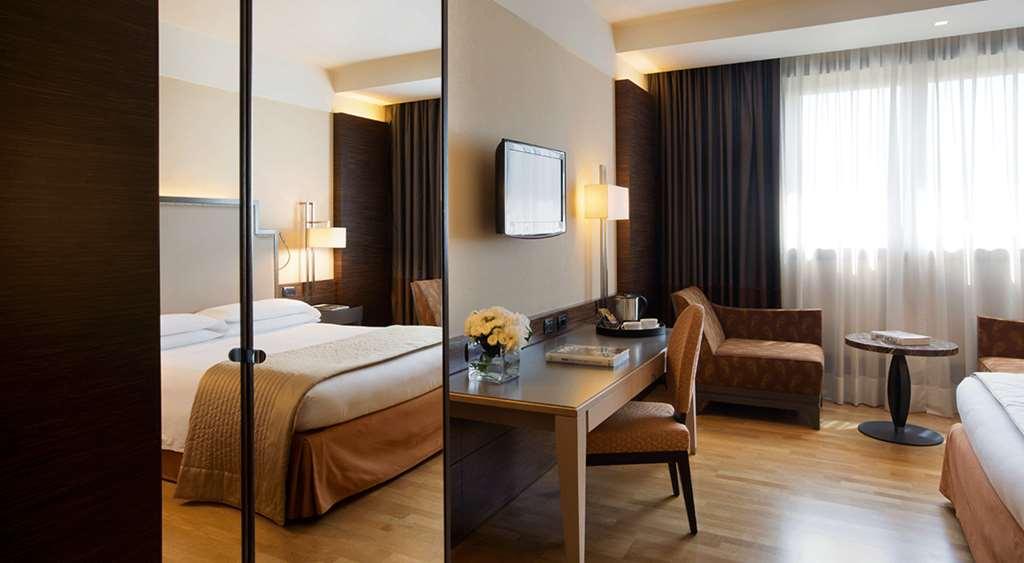 Starhotels Grand Milan Saronno Camera foto