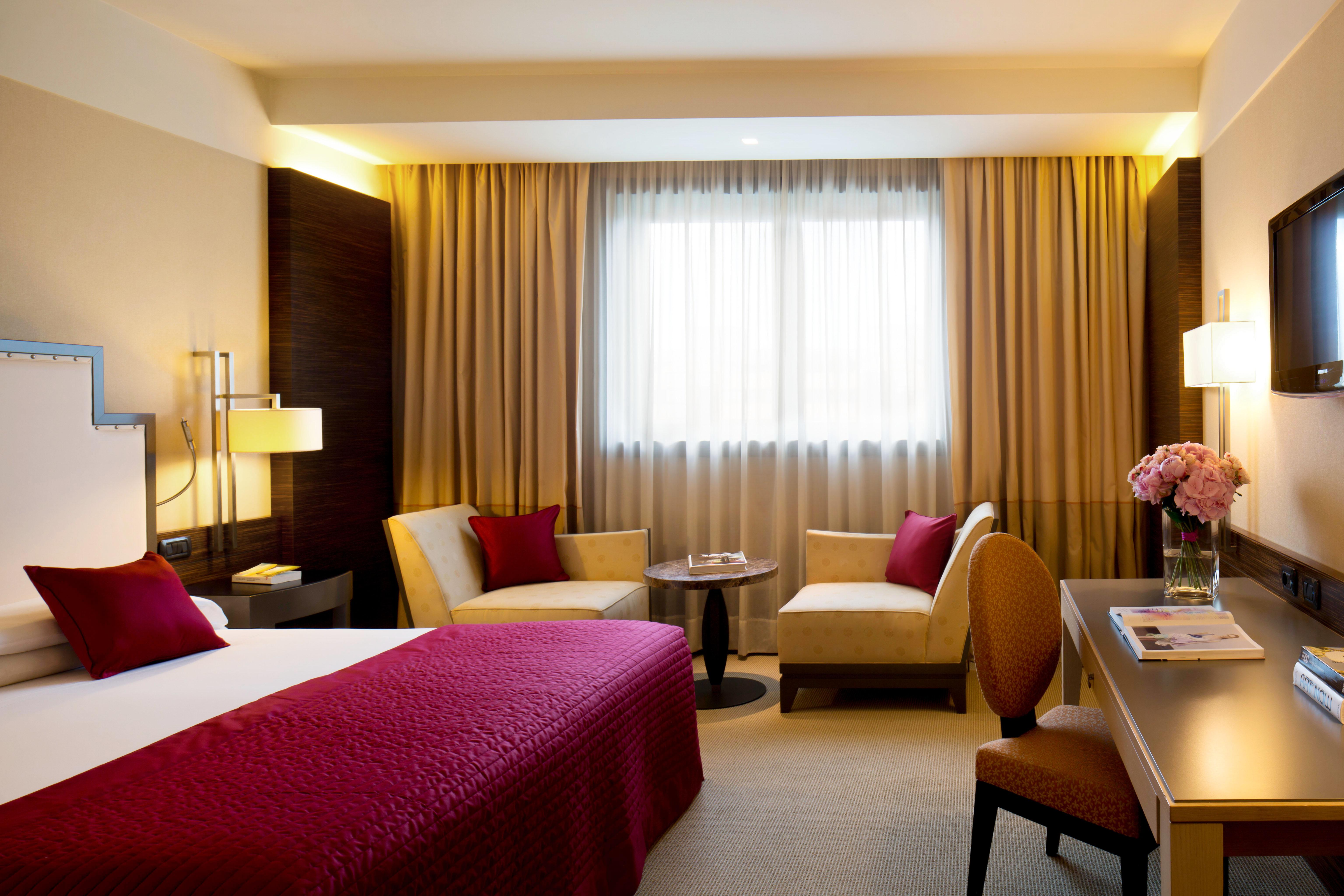Starhotels Grand Milan Saronno Esterno foto