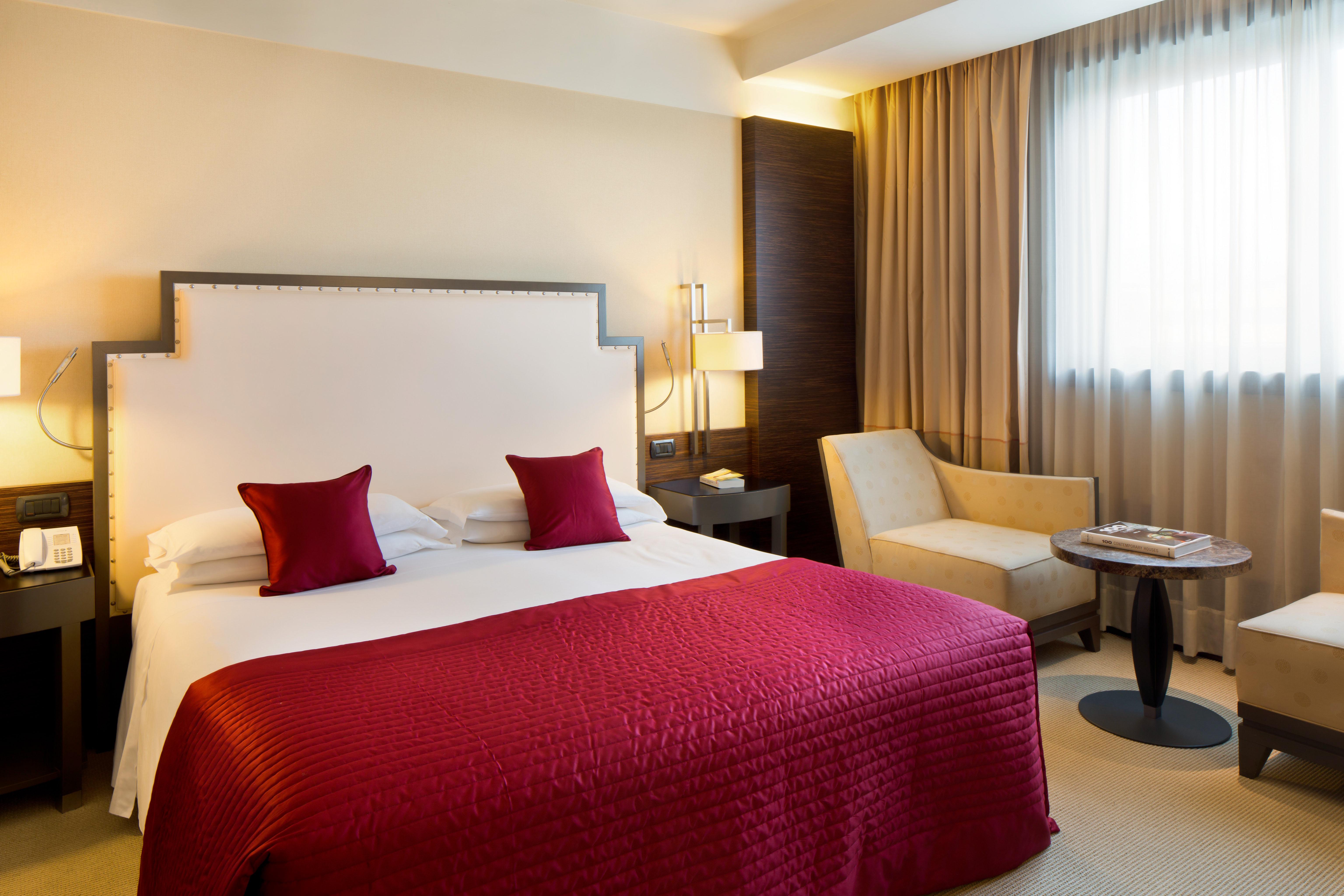 Starhotels Grand Milan Saronno Esterno foto