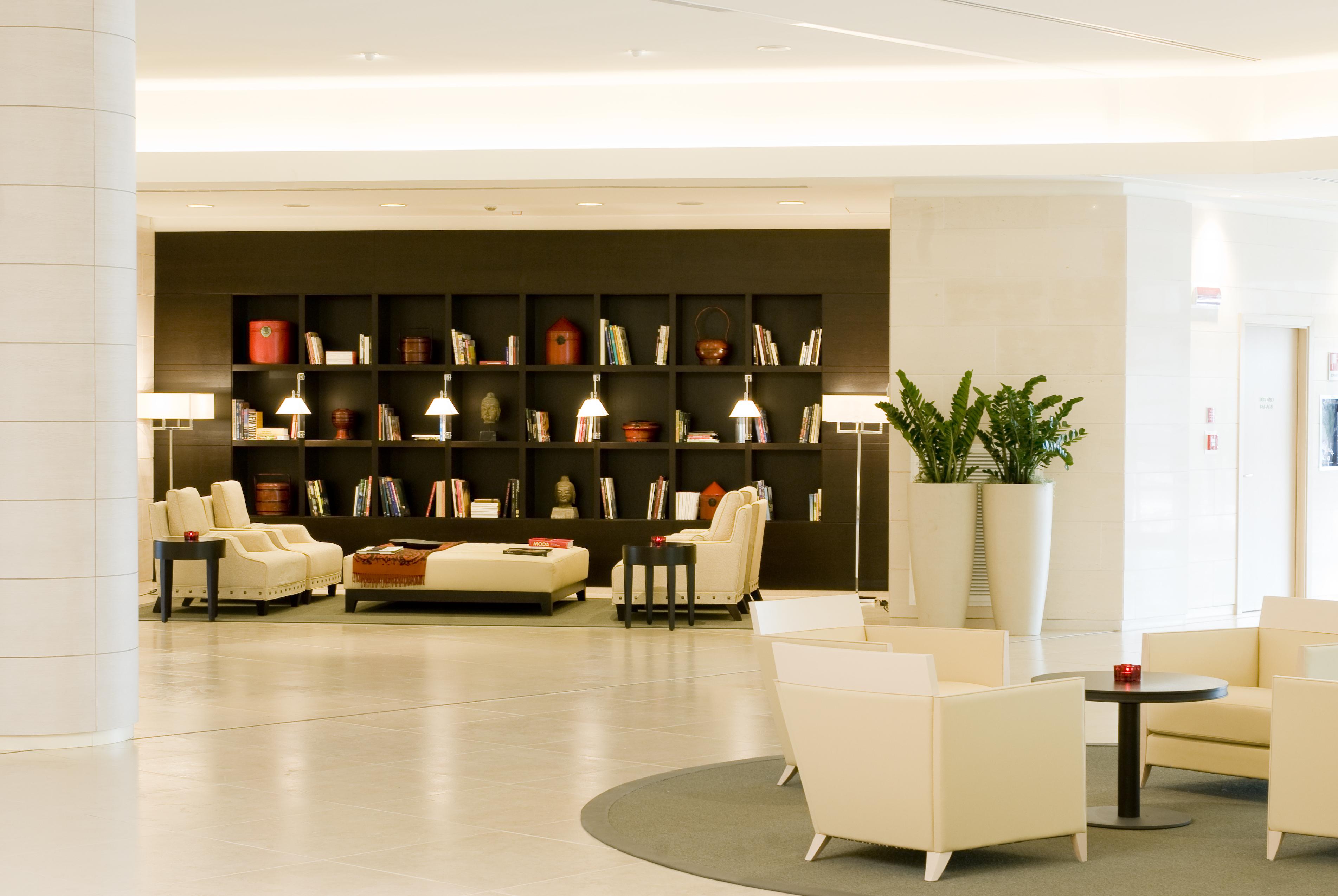 Starhotels Grand Milan Saronno Esterno foto
