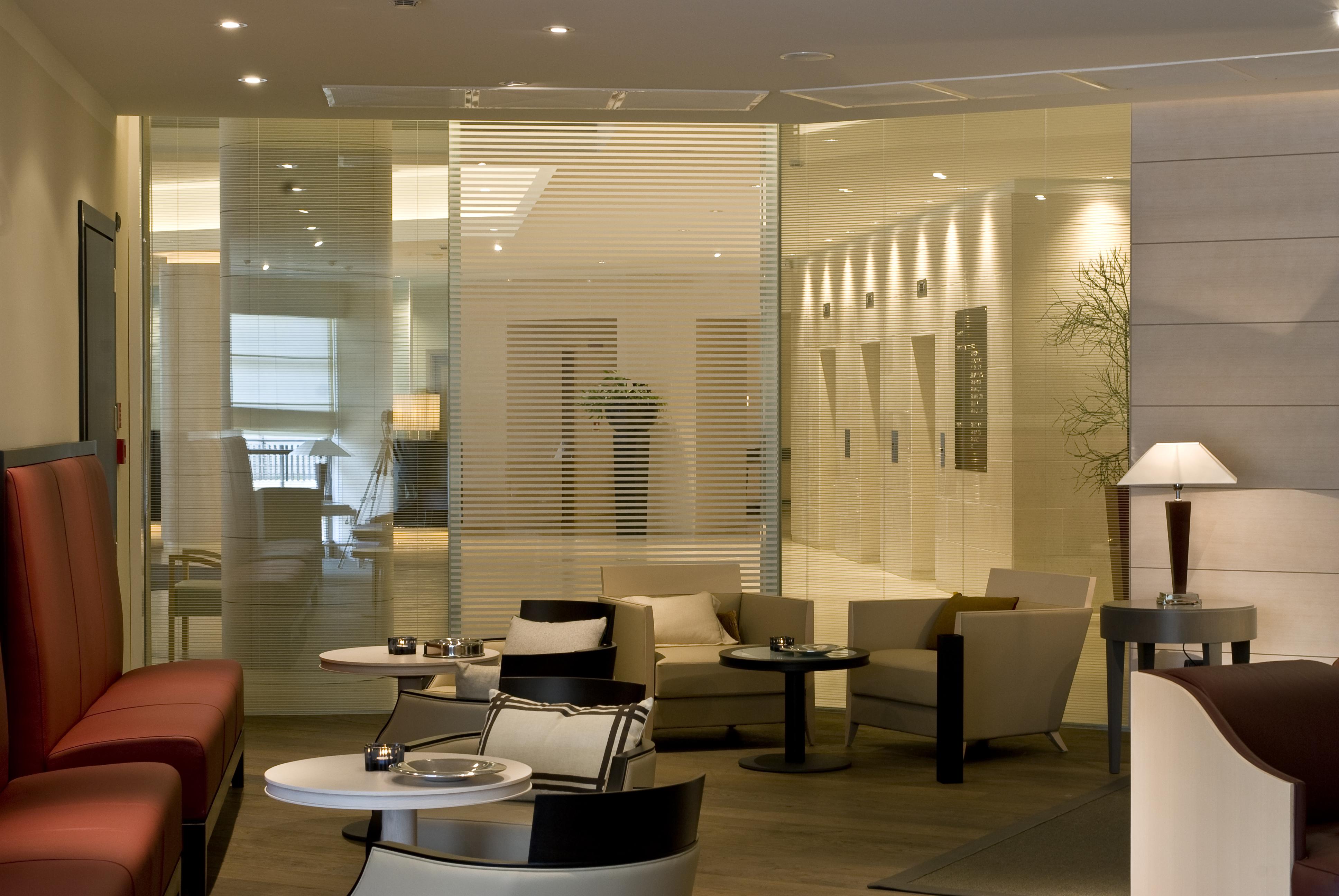 Starhotels Grand Milan Saronno Esterno foto