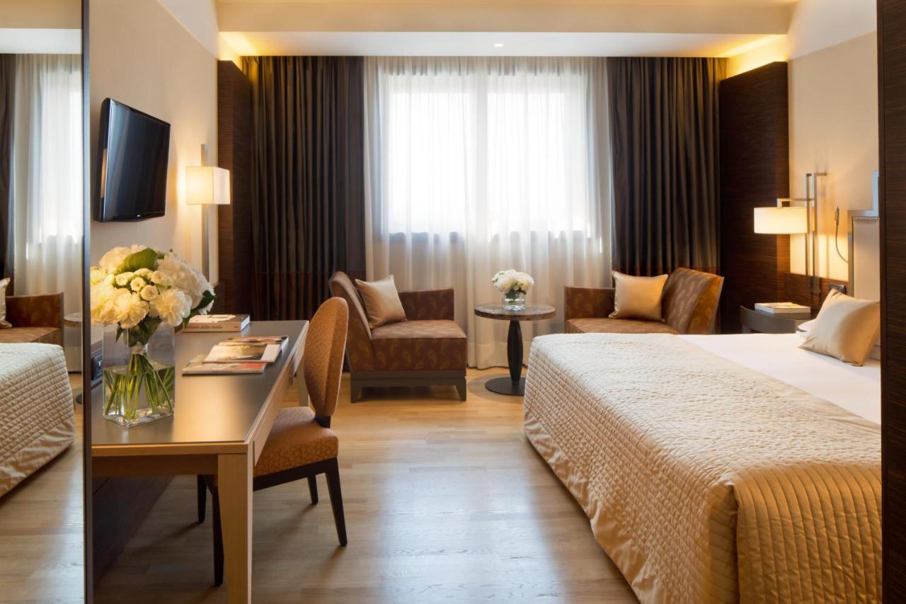 Starhotels Grand Milan Saronno Esterno foto