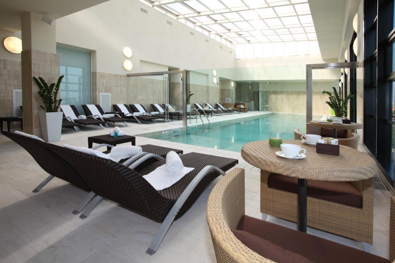 Starhotels Grand Milan Saronno Esterno foto