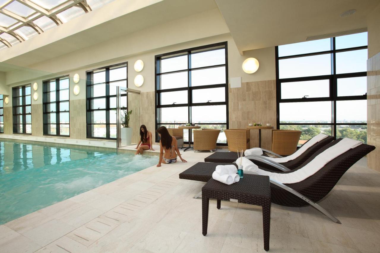 Starhotels Grand Milan Saronno Esterno foto