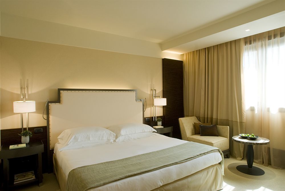 Starhotels Grand Milan Saronno Esterno foto