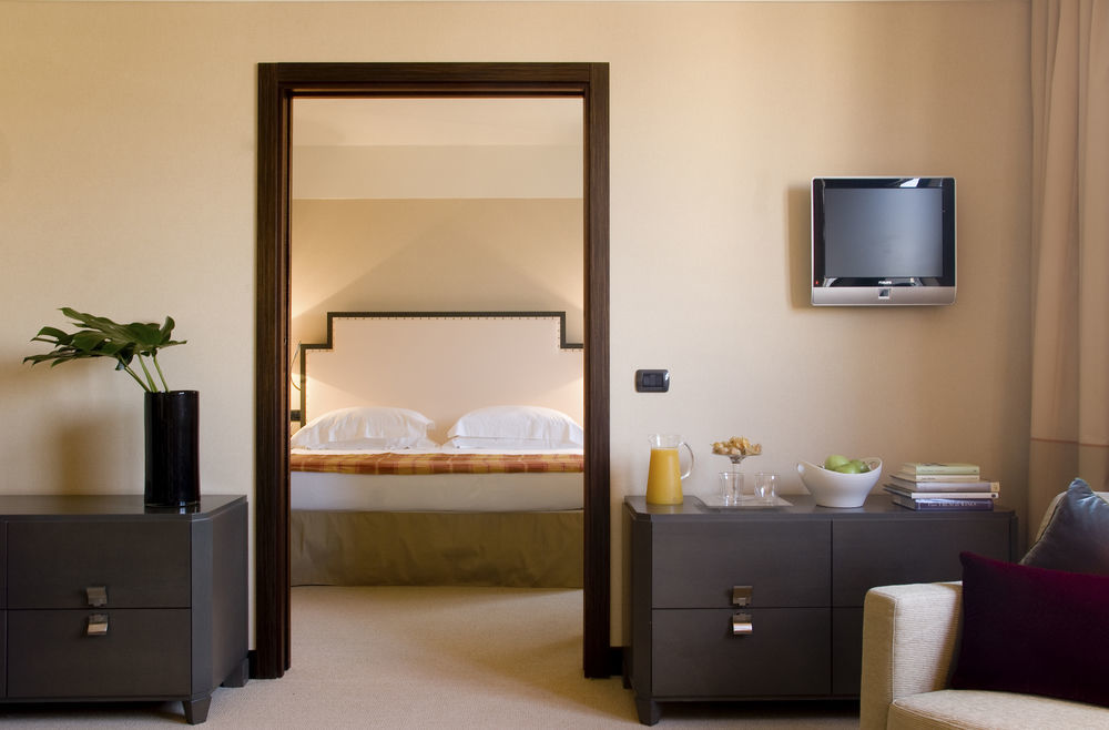 Starhotels Grand Milan Saronno Camera foto